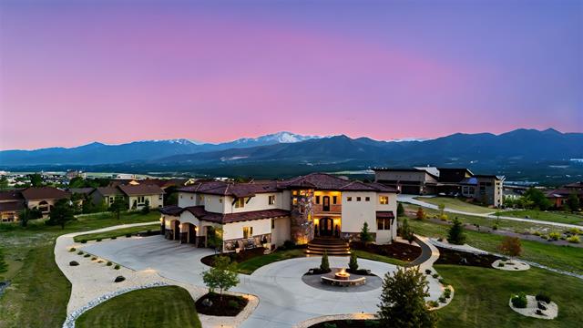 1425 Vine Cliff Heights