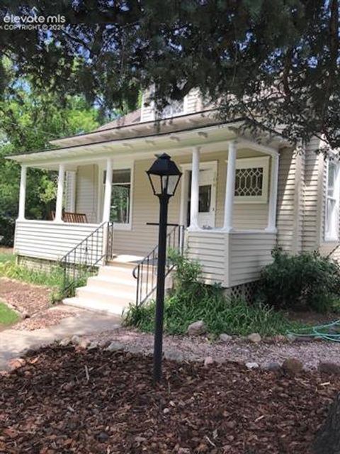 Photo of 106 W Cheyenne Road, Colorado Springs, CO 80906 (MLS # 8321556)
