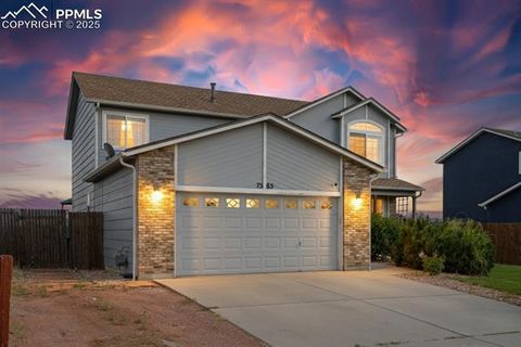 Photo of 7585 Sun Prairie Drive, Colorado Springs, CO 80925 (MLS # 4238570) Photo of 7585 Sun Prairie Drive, Colorado Springs, CO 80925 (MLS # 4238570)