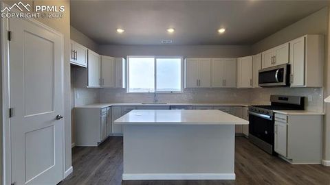 Tiny photo for 711 Belleza View, Colorado Springs, CO 80907 (MLS # 2958628)