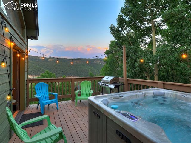 1095 Quartzville Road