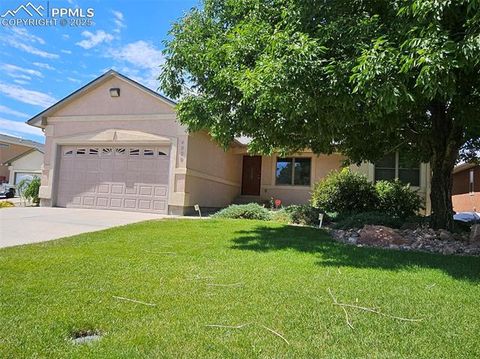 Photo of 4899 Warbler Court, Pueblo, CO 81008 (MLS # 7122768)