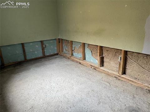 Tiny photo for 947 E Costilla Street, Colorado Springs, CO 80903 (MLS # 2946204)