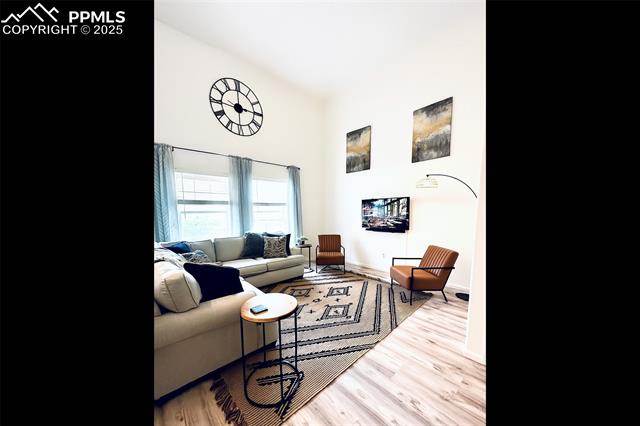 5611 Celtic Cross Grove