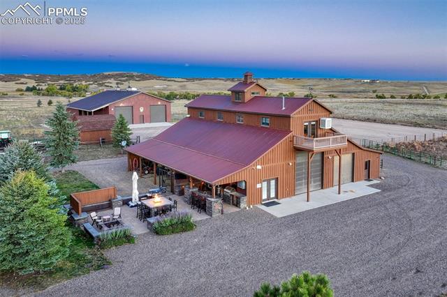 9565 Oak Springs Trail