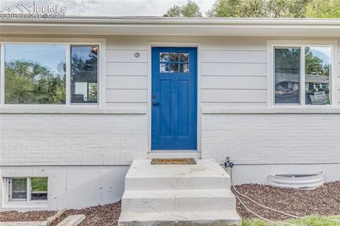 Photo of 2527 Launcelot Court, Colorado Springs, CO 80904 (MLS # 9519899)