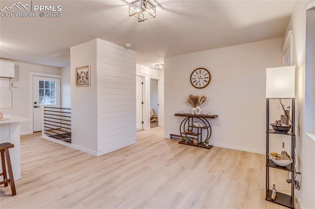 2527 Launcelot Court