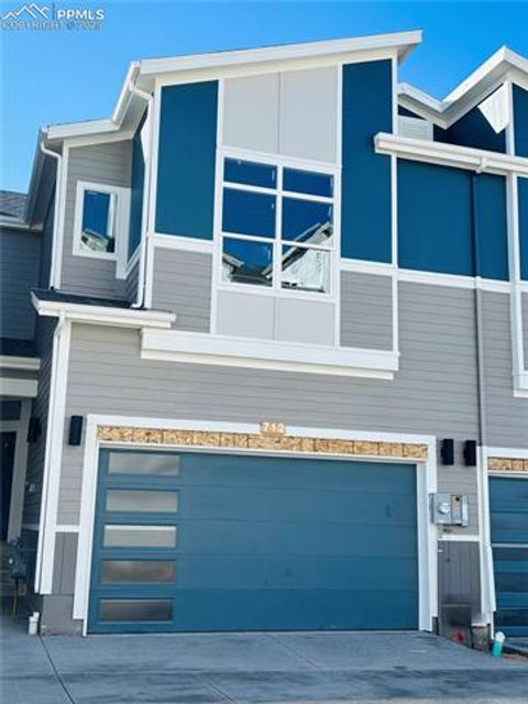 Tiny photo for 712 Belleza View, Colorado Springs, CO 80907 (MLS # 6818469)