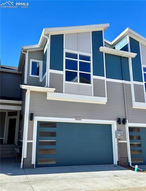 Photo of 712 Belleza View, Colorado Springs, CO 80907 (MLS # 6818469)