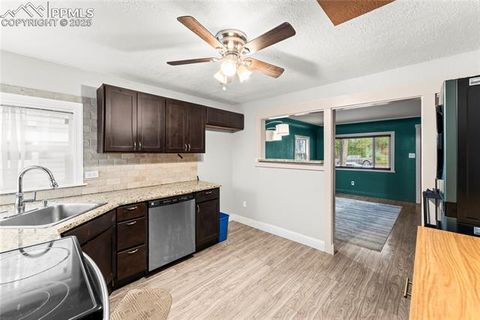 Tiny photo for 917 E Cimarron Street, Colorado Springs, CO 80903 (MLS # 3520705)