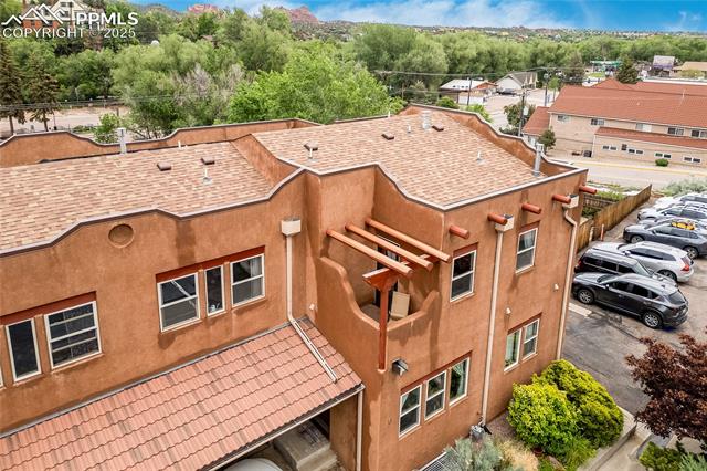 10 Taos Place