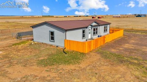 Tiny photo for 810 Awesome View, Yoder, CO 80864 (MLS # 7874062)