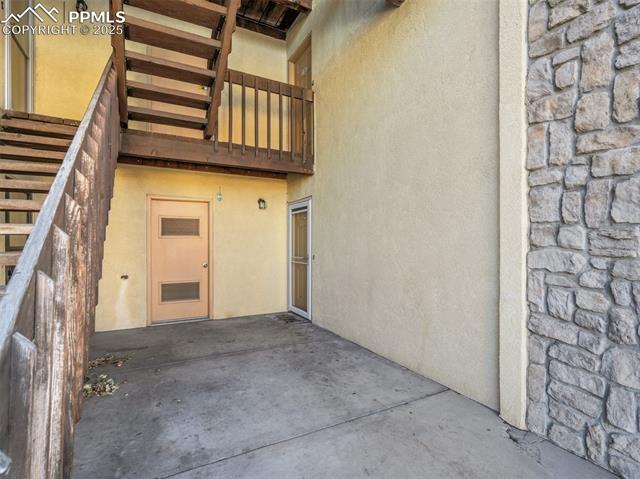 842 Tenderfoot Hill Road 1