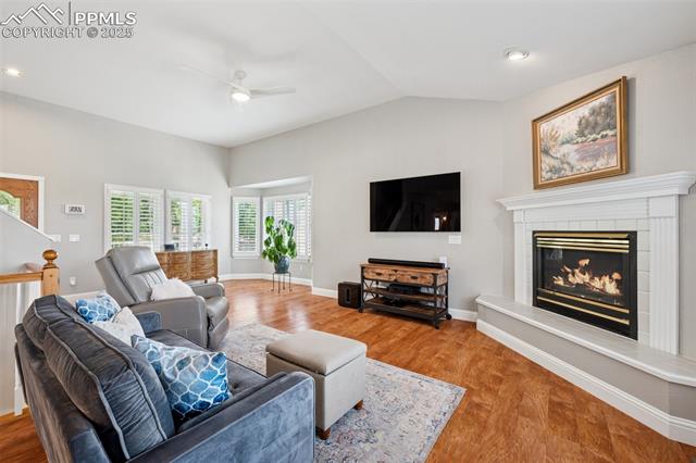 1570 Chesham Circle