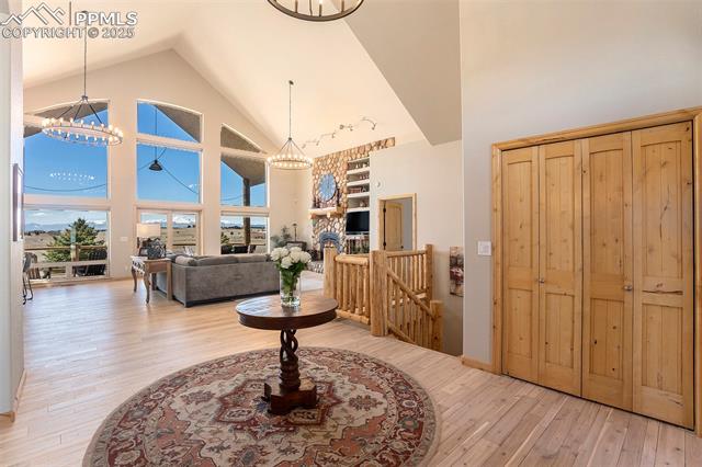 5771 Windridge Point