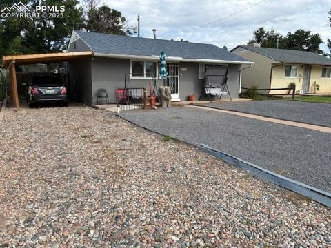 Photo of 2416 Winnipeg Street, Pueblo, CO 81004 (MLS # 2867258)
