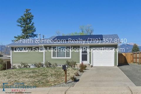 Photo of 260 Everett Drive, Colorado Springs, CO 80911 (MLS # R13977643)