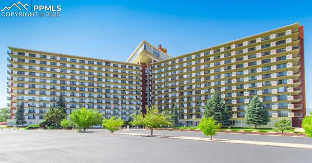 411 Lakewood Circle C902