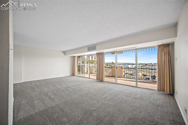 411 Lakewood Circle C902