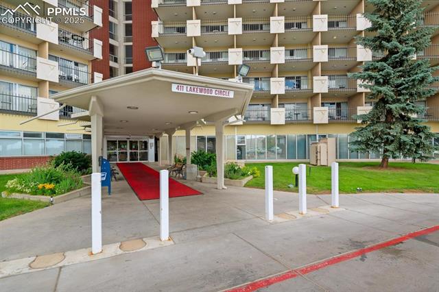 411 Lakewood Circle C902