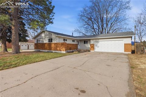 Photo of 1014 Fosdick Drive, Colorado Springs, CO 80909 (MLS # 2677385)