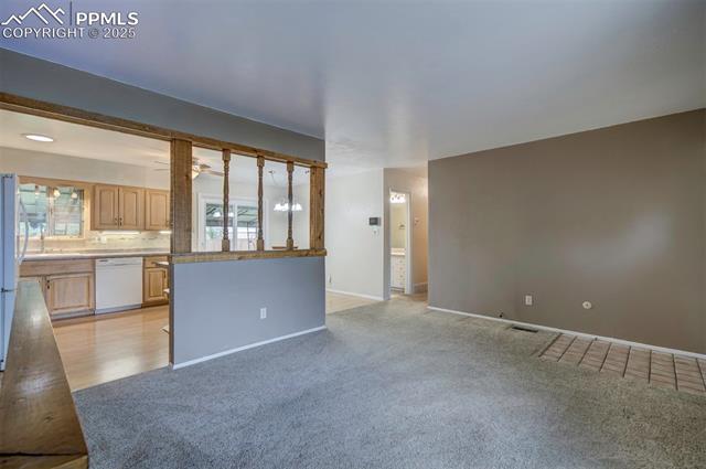 88 Watson Boulevard