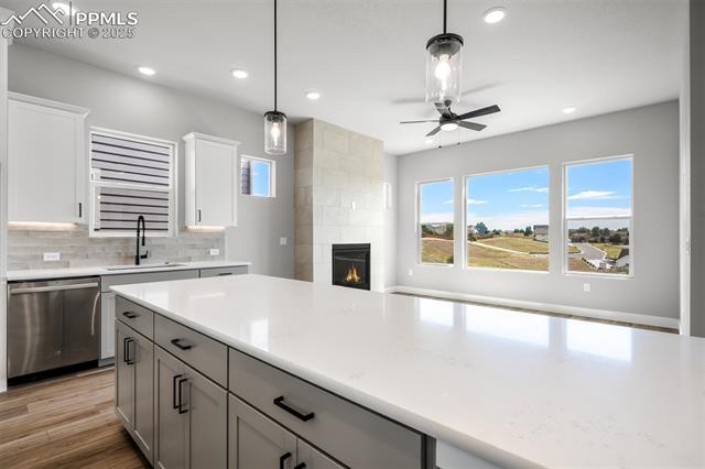 4435 Peak Crest View