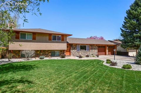 22 Newport Circle Colorado Springs CO 80906