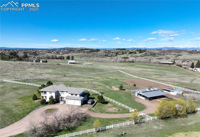 595 W Oak Hill Lane