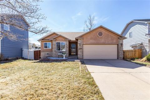 Photo of 1555 Gumwood Drive, Colorado Springs, CO 80906 (MLS # 2758452)