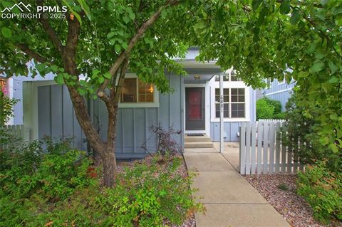Photo of 6881 Los Reyes Circle, Colorado Springs, CO 80918 (MLS # 9704444)