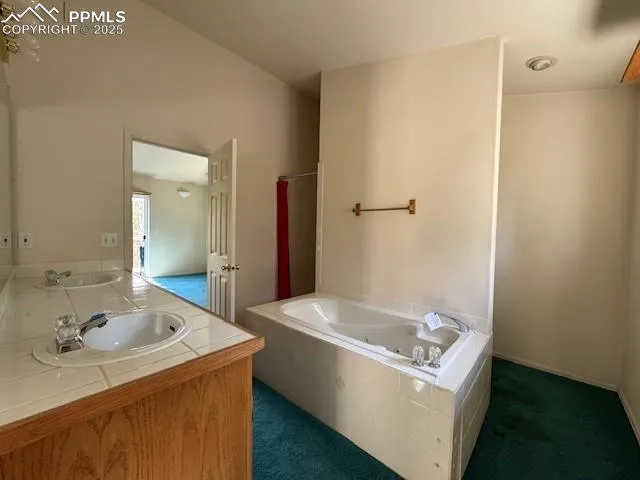 Divide, Colorado 80814, United States, 3 Bedrooms Bedrooms, ,2 BathroomsBathrooms,Residential,Active,203650