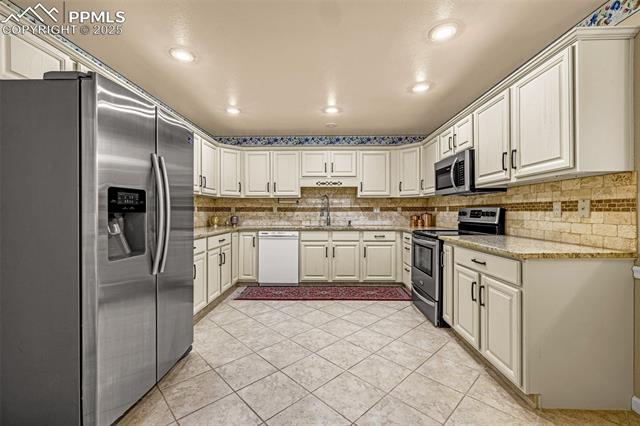 2562 Blazek Loop