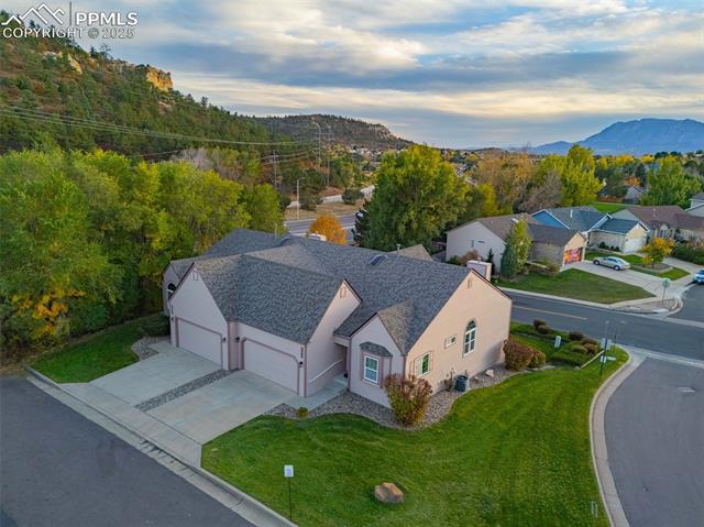 2562 Blazek Loop