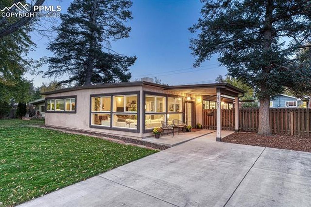 Photo for 2707 Jon Street, Colorado Springs, CO 80907 (MLS # 6124203)