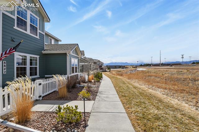 8842 White Prairie View