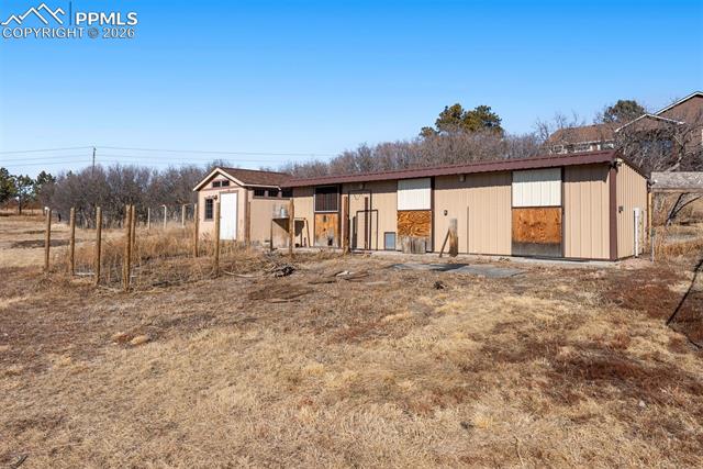 4255 Arrowhead Drive