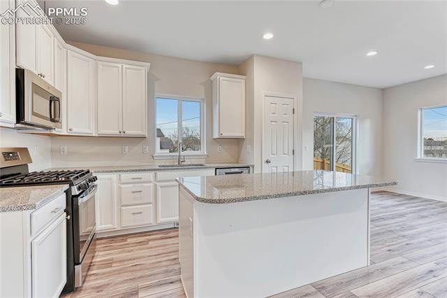 4266 Orchid Street