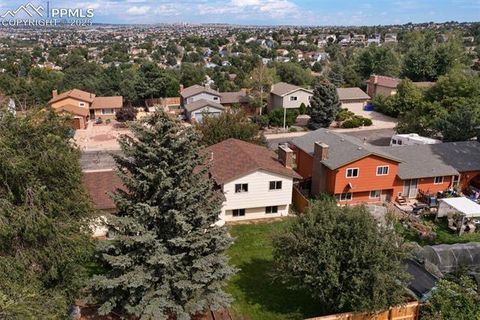 Tiny photo for 6152 Del Paz Drive, Colorado Springs, CO 80918 (MLS # 4662931)