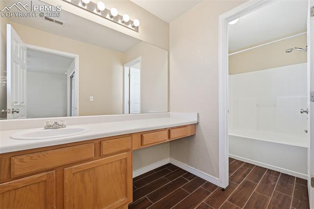 5137 Mountain Air Circle