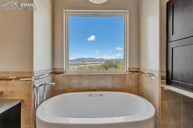 Canon City, Colorado 81212, United States, 4 Bedrooms Bedrooms, ,4 BathroomsBathrooms,Residential,Pending,105
