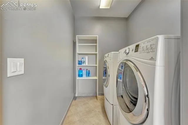 Canon City, Colorado 81212, United States, 4 Bedrooms Bedrooms, ,4 BathroomsBathrooms,Residential,Pending,105