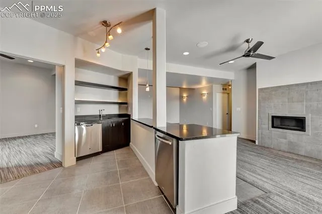 Canon City, Colorado 81212, United States, 4 Bedrooms Bedrooms, ,4 BathroomsBathrooms,Residential,Pending,105