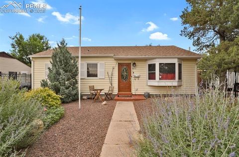 Photo of 411 E Cheyenne Road, Colorado Springs, CO 80905 (MLS # 2408332)