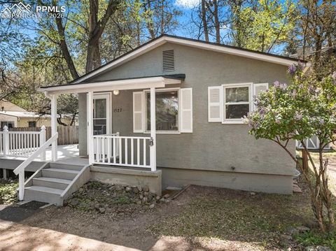Photo of 1527 W Cheyenne Road, Colorado Springs, CO 80906 (MLS # 9854474)