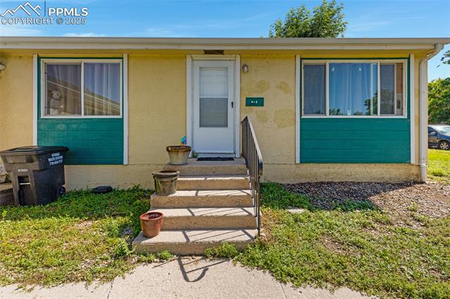 406 Glen View Court