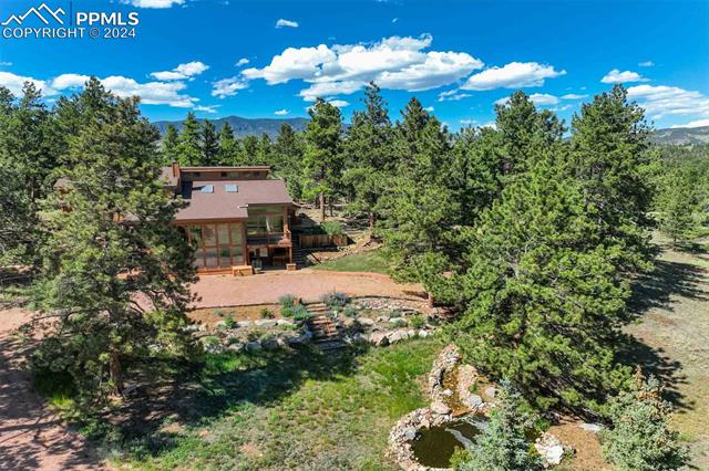 835 Deer Lane
