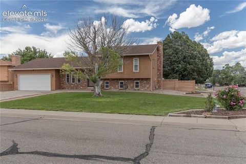 Photo of 1309 Kingsroyal Boulevard, Pueblo, CO 81005 (MLS # 2655136)