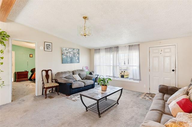 1621 Carltonia Street