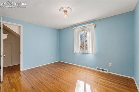 Tiny photo for 419 Chamberlin Place, Colorado Springs, CO 80906 (MLS # 1386173)